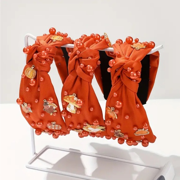 🔥 Clearance 🔥 Orange Turkey/Pumpkin Charm and Beaded Thanksgiving Headband - Picture 2 of 3